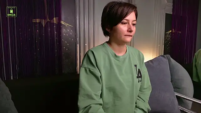 Ishtar Divine online show from October 27, 2025, 3:16 pm