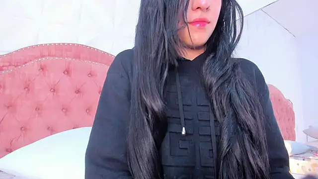 aggy castel online show from March 7, 2026, 5:21 pm