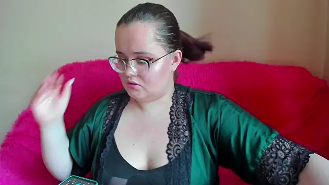 Jessica Joy online show from October 7, 2025, 1:08 pm