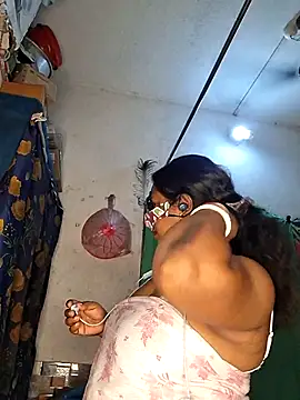 Snapshot of Real_Desi_Couple chatting on June 26, 2026, 5:50 pm Real Desi Couple online show from June 26, 2026, 5:50 pm