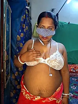 Snapshot of Real_Desi_Couple chatting on July 13, 2026, 4:54 pm Real Desi Couple online show from July 13, 2026, 4:54 pm