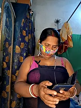 Snapshot of Real_Desi_Couple chatting on July 30, 2026, 4:50 pm Real Desi Couple online show from July 30, 2026, 4:50 pm