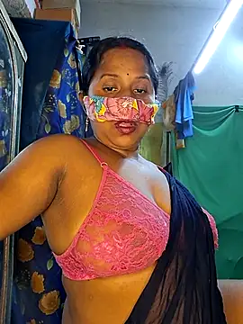 Snapshot of Real_Desi_Couple chatting on August 2, 2026, 5:00 pm Real Desi Couple online show from August 2, 2026, 5:00 pm
