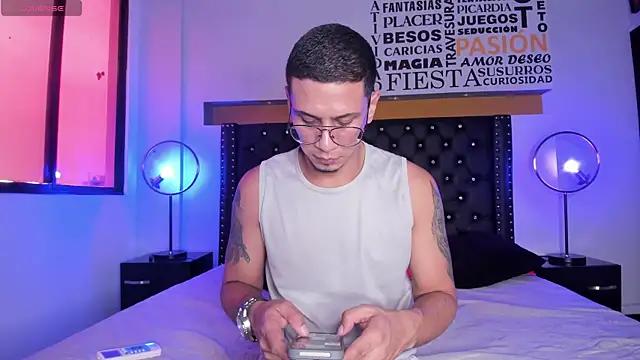 JoshMillerr  online show from March 14, 2025, 7:44 pm