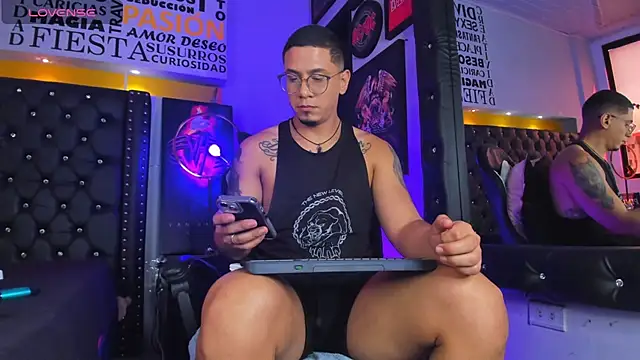 Snapshot of JoshMillerr_ chatting on May 28, 2026, 7:22 pm JoshMillerr online show from May 28, 2026, 7:22 pm