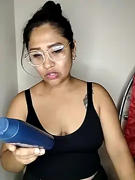 ineliveca online show from January 29, 2025, 5:24 pm