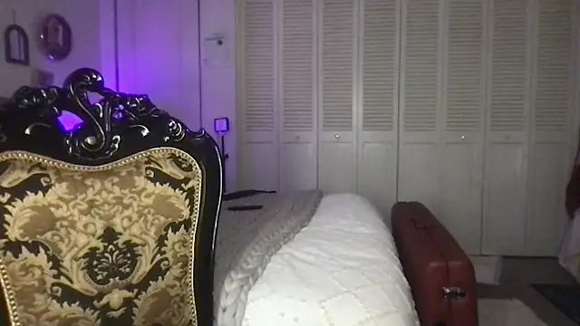 Snapshot of megansweetfromthevalley chatting on November 30, 2025, 1:42 am megansweetfromthevalley online show from November 30, 2025, 1:42 am