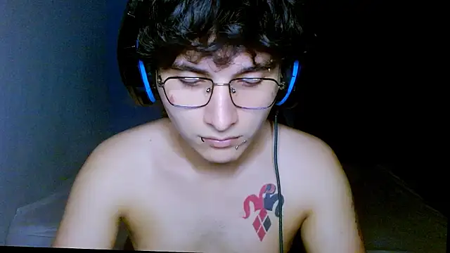 Charley quin online show from April 26, 2026, 11:46 pm