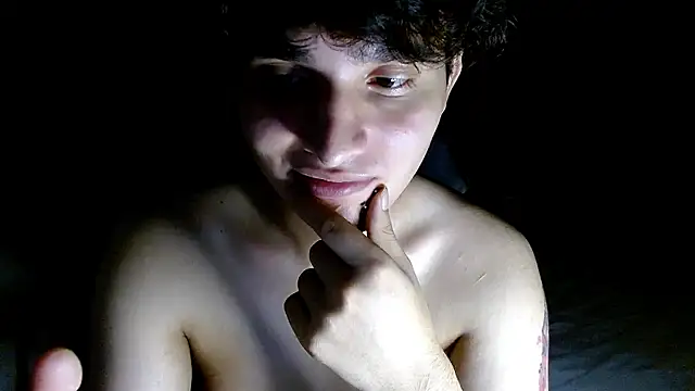 Snapshot of Charley_quin chatting on June 3, 2026, 1:19 am Charley quin online show from June 3, 2026, 1:19 am