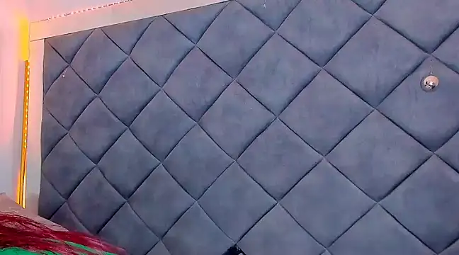 Nellyhills online show from January 31, 2025, 4:36 am