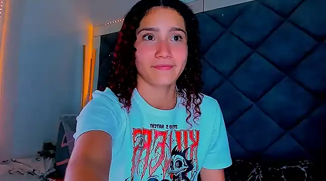 Nellyhills online show from March 3, 2025, 6:44 pm