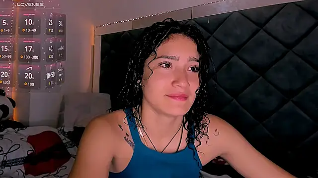 Nellyhills online show from September 24, 2025, 11:13 am