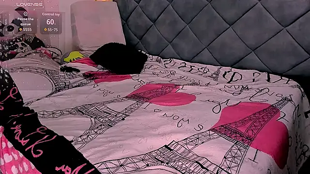 Nellyhills online show from October 7, 2025, 1:30 pm