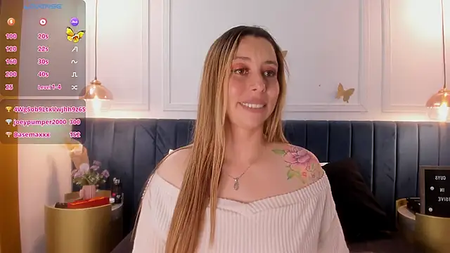 Snapshot of CarlaRossi_ chatting on February 17, 2025, 1:58 am CarlaRossi online show from February 17, 2025, 1:58 am