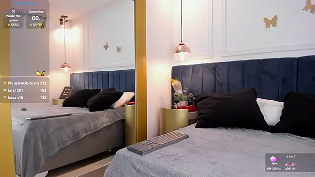 Snapshot of CarlaRossi_ chatting on March 9, 2025, 10:41 pm CarlaRossi online show from March 9, 2025, 10:41 pm