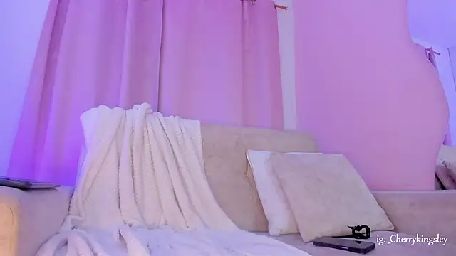  cherrykingsley1 online show from September 26, 2025, 4:38 am