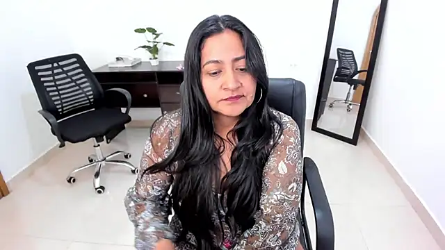 Adele Sweett online show from February 10, 2025, 5:19 pm