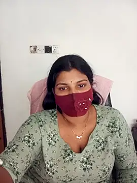 Hot-Angel  online show from November 18, 2025, 5:45 am