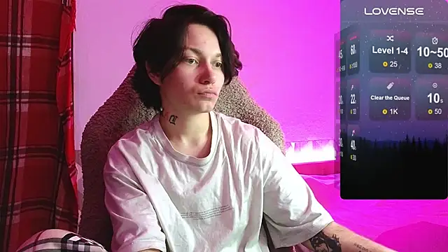 esajukyy online show from November 22, 2025, 12:59 pm