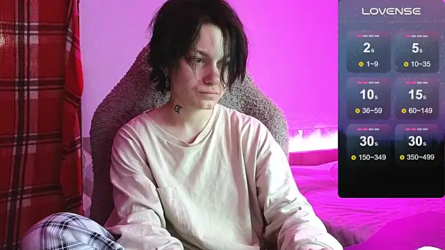 esajukyy online show from November 26, 2025, 12:06 pm