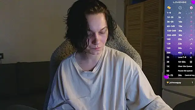 esajukyy online show from March 12, 2026, 12:22 pm