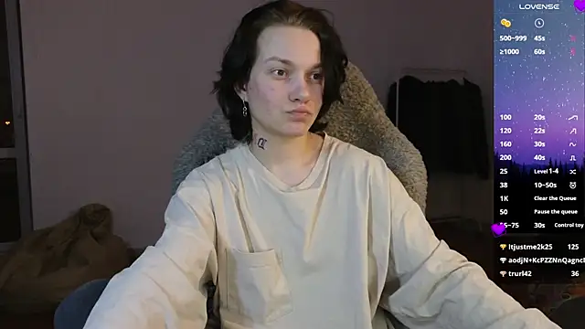 Snapshot of esajukyy chatting on May 3, 2026, 5:41 pm esajukyy online show from May 3, 2026, 5:41 pm