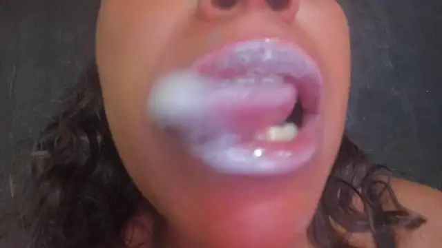 KamariaFyre online show from March 17, 2025, 1:39 pm