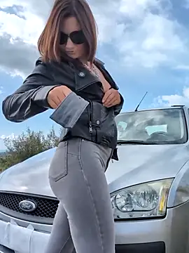 Samira-Summer online show from March 19, 2026, 8:40 am