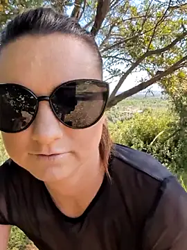 Samira-Summer online show from April 19, 2026, 7:51 am