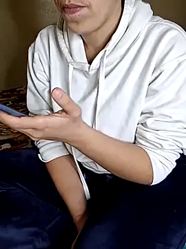 ShadiaStar online show from February 8, 2026, 8:01 pm