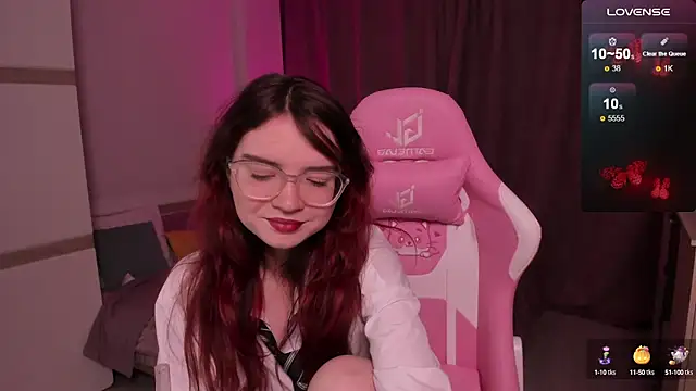 Sonya Glen online show from December 25, 2024, 9:43 pm