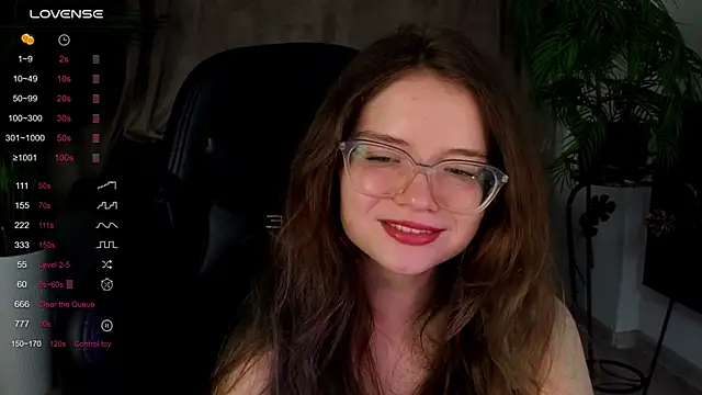 Sonya Glen online show from September 12, 2025, 9:15 pm