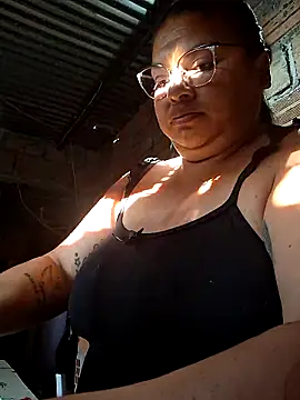 chubby sexy big tits online show from September 10, 2025, 11:43 am