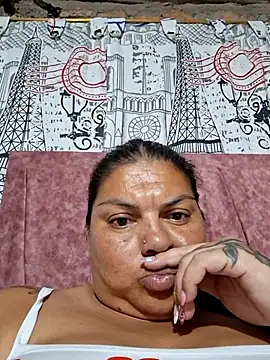 chubby sexy big tits online show from September 27, 2025, 12:48 am