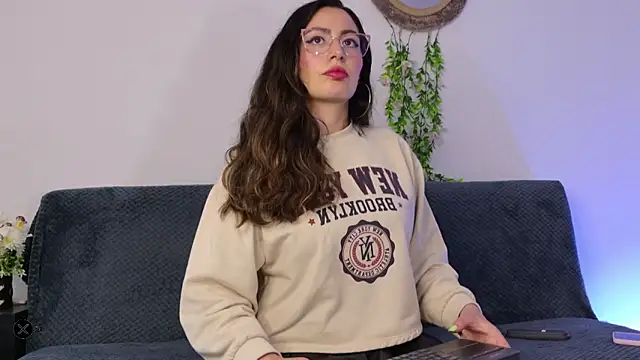 Kendal Mosk online show from April 22, 2026, 4:30 pm