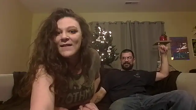 kitwithclaws420 online show from December 16, 2024, 2:04 am