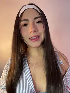 Snapshot of Melody_04 chatting on May 10, 2026, 3:01 am Melody 04 online show from May 10, 2026, 3:01 am
