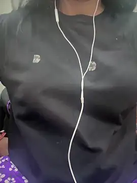 stylishpooja online show from September 11, 2025, 5:13 pm