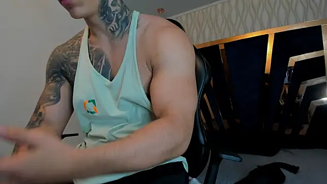 Flynn Riider online show from November 30, 2025, 5:17 pm