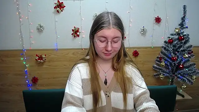 Snapshot of RysaKosaYlya chatting on January 16, 2025, 9:05 am RysaKosaYlya online show from January 16, 2025, 9:05 am