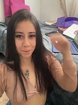 Snapshot of Zoee_t chatting on February 18, 2025, 8:36 pm Zoee t online show from February 18, 2025, 8:36 pm