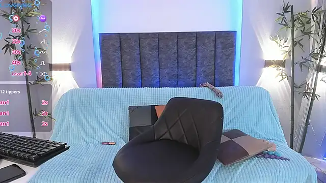  sowy venus  online show from March 12, 2025, 3:40 pm