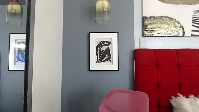  Natassia Dreams online show from January 25, 2025, 8:53 pm