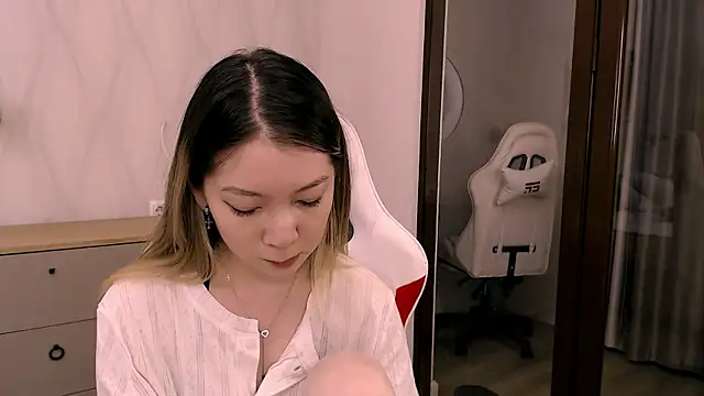 Babby Rabbit online show from December 2, 2025, 12:32 pm