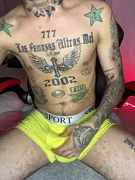 Junihn0 online show from January 10, 2025, 11:18 pm