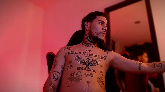 Junihn0 online show from September 11, 2025, 8:53 pm