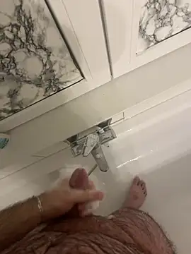 Snapshot of Loco42- chatting on February 8, 2025, 9:25 pm Loco42- online show from February 8, 2025, 9:25 pm