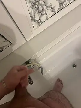 Snapshot of Loco42- chatting on February 24, 2025, 6:04 pm Loco42- online show from February 24, 2025, 6:04 pm