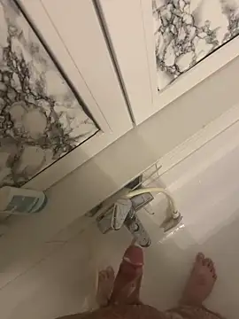 Snapshot of Loco42- chatting on March 14, 2025, 9:00 pm Loco42- online show from March 14, 2025, 9:00 pm