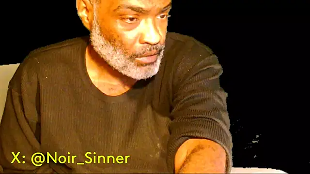 sinnernoir online show from November 26, 2025, 3:40 am